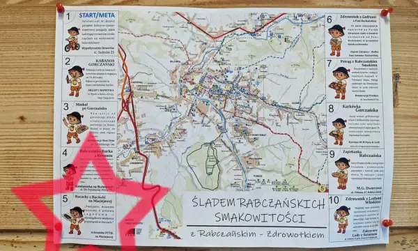 Szlak kulinarny "Śladem Rabczańskich Smakowitości" prowadzi przez malownicze Gorce, oferując lokalne przysmaki.